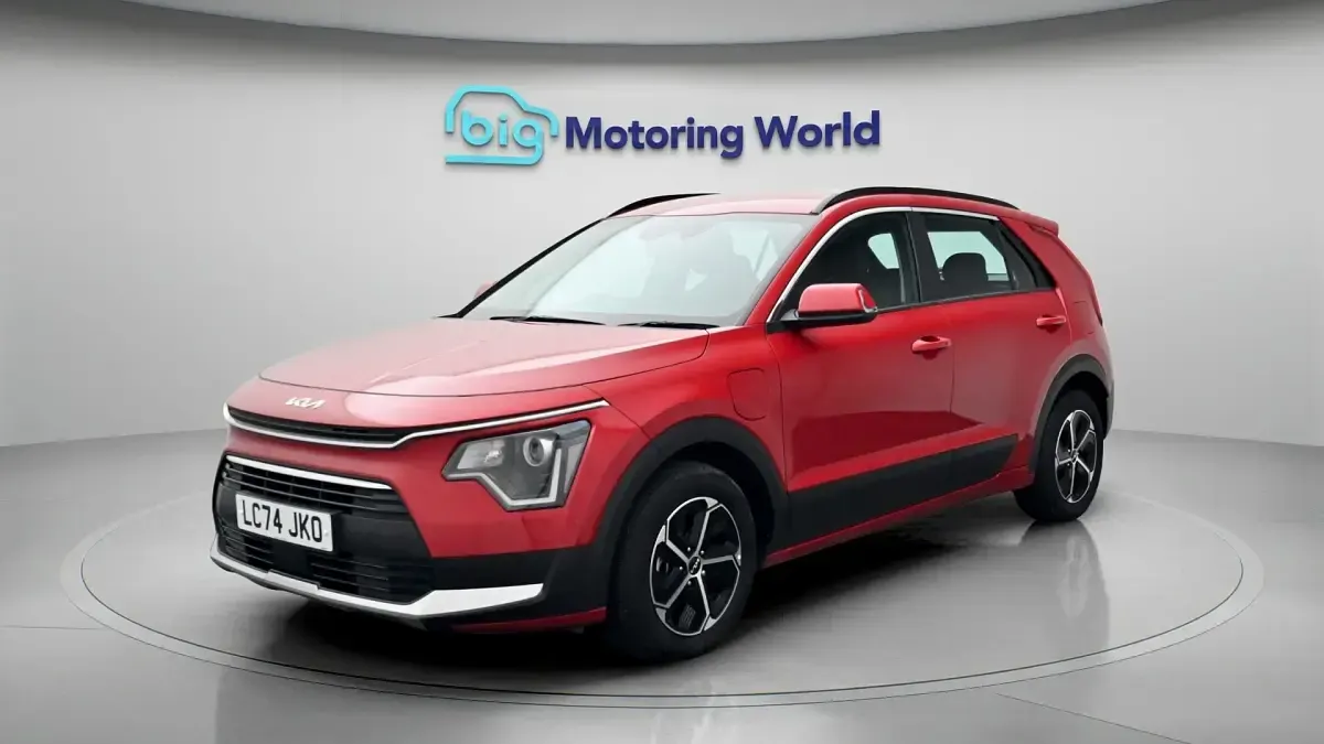 Used Kia Niro 170 HP (125 kW) 2024 Red SUV