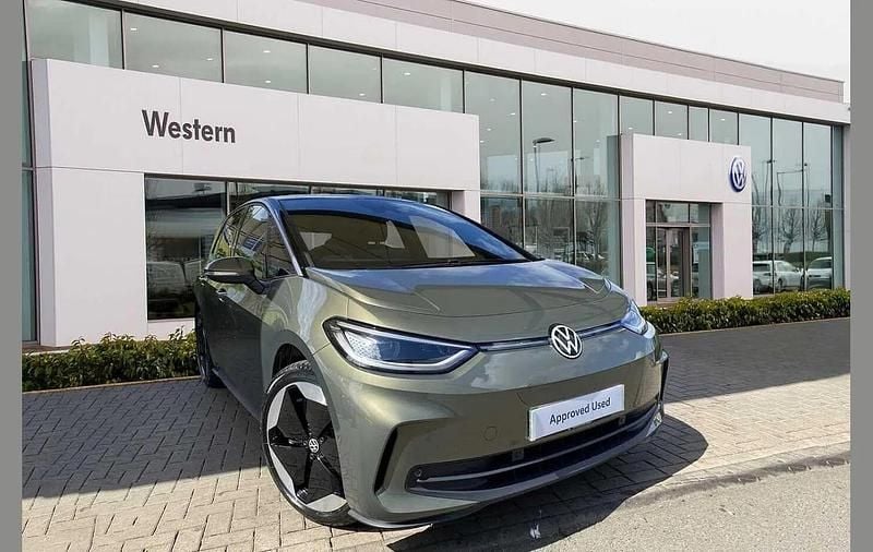 Green Used 2025 VW ID.3 Pro Hatchback | £33,990 - Image 1/4