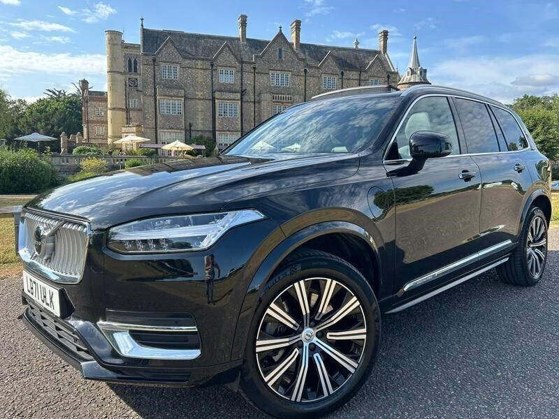 Onyx black Used 2021 Volvo XC90 Inscription SUV | £42,995 (Fair price) - Image 1/3