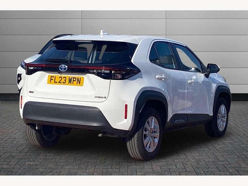 Used Toyota Yaris Cross 116 HP (85 kW) 2023 White SUV