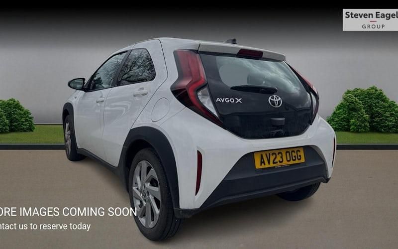 Used Toyota Aygo X PURE 72 HP (52 kW) 2025 SUV