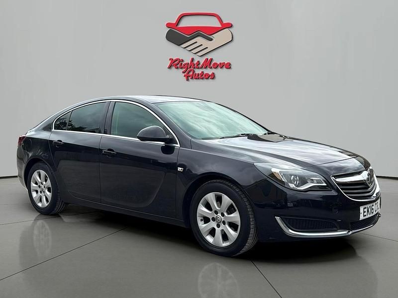 Black Used 2016 Vauxhall Insignia Hatchback | £3,395 (Good price) - Image 1/4
