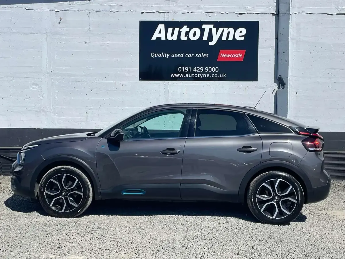 Używany Citroën e-C4 Shine 100 kW (136 KM) 2022 Szary Hatchback