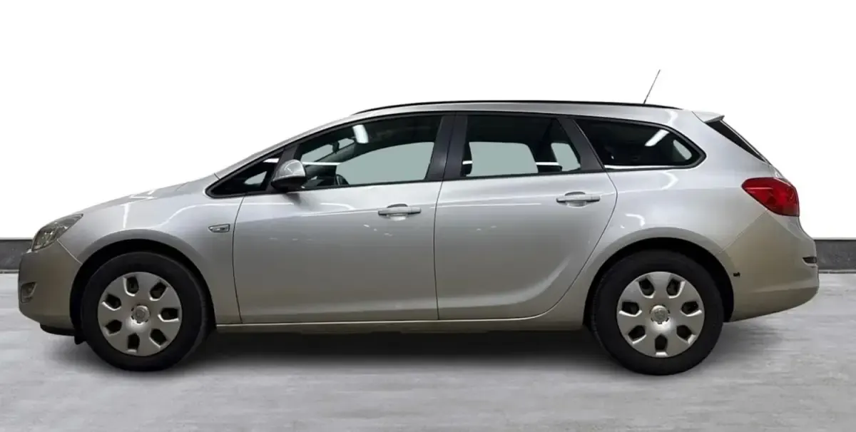 Used Vauxhall Astra 2012 Silver Estate