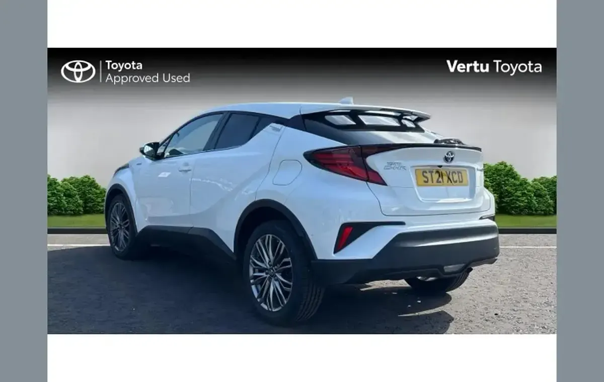 Used Toyota C-HR 122 HP (89 kW) 2021 White SUV