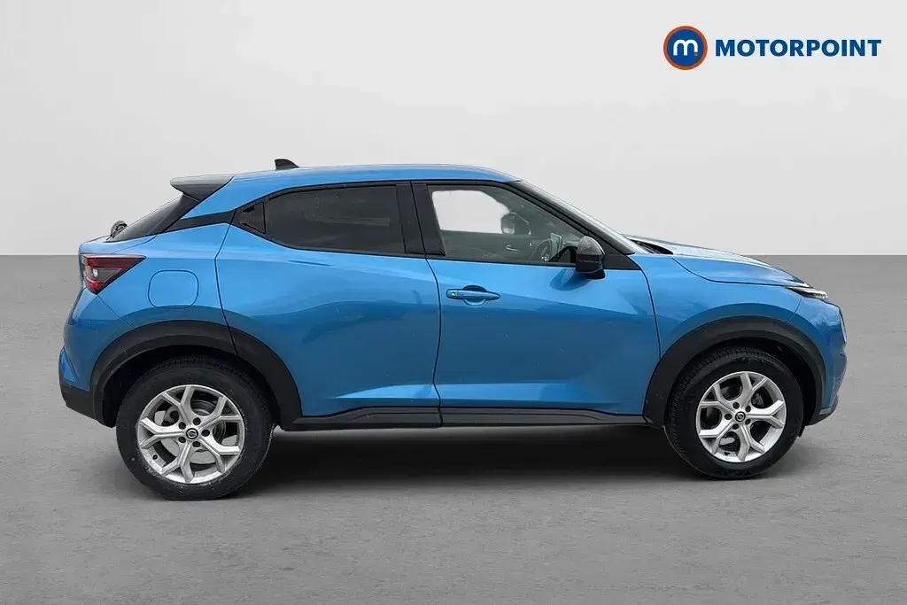 Used Nissan Juke N-Connecta 114 HP (83 kW) 2022 Blue SUV
