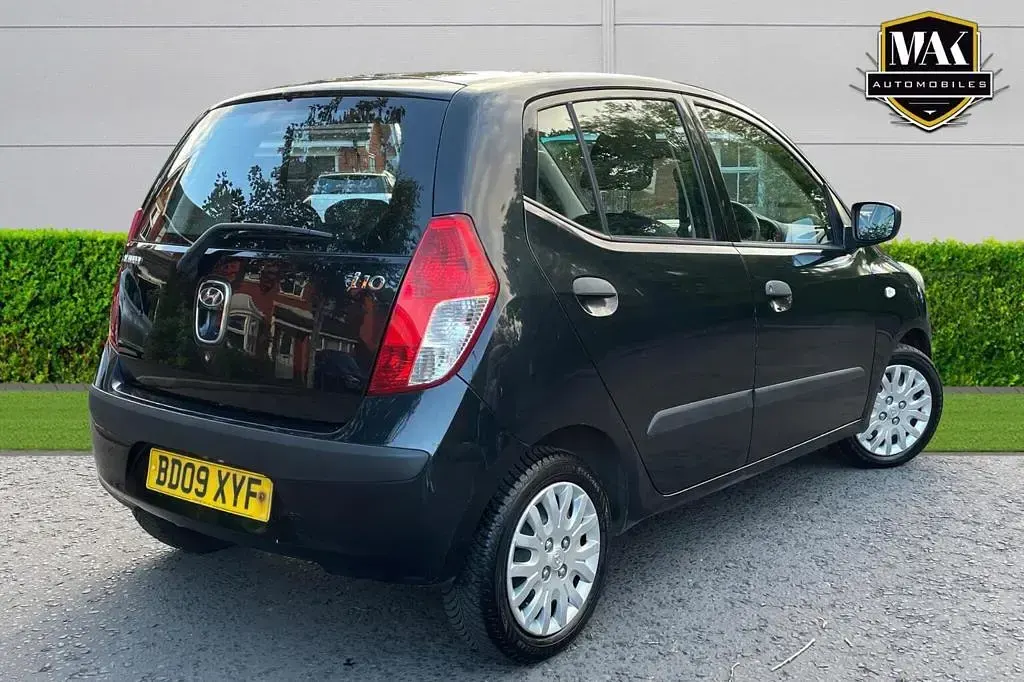 Used Hyundai i10 Classic 77 HP (56 kW) 2009 Black Hatchback