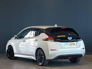 Used Nissan Leaf N-Connecta 110 kW (150 HP) 2022 White Hatchback