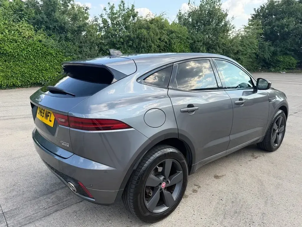 Used Jaguar E-Pace Chequered Flag 150 HP (110 kW) 2019 Grey SUV