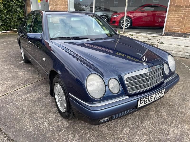 Used Mercedes E230 Elegance 1997 Blue Sedan
