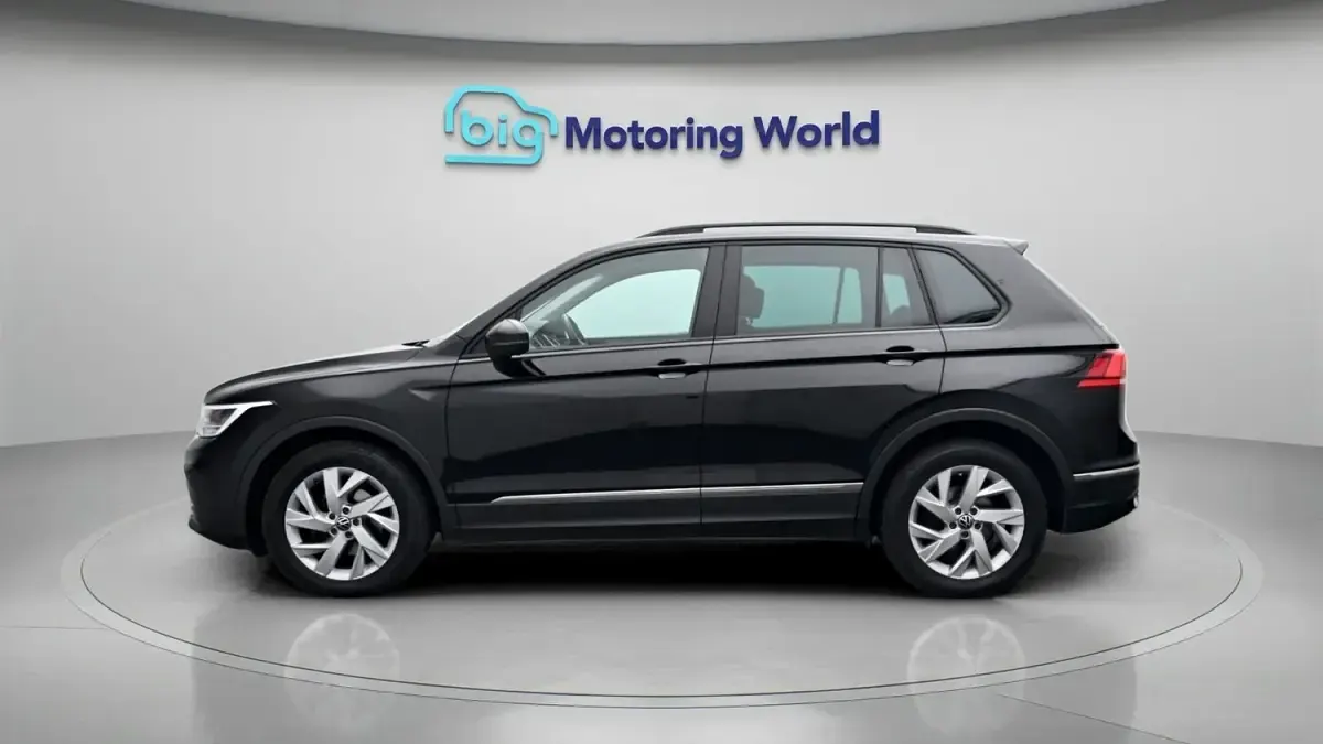 Used VW Tiguan S 150 HP (110 kW) 2022 Black SUV