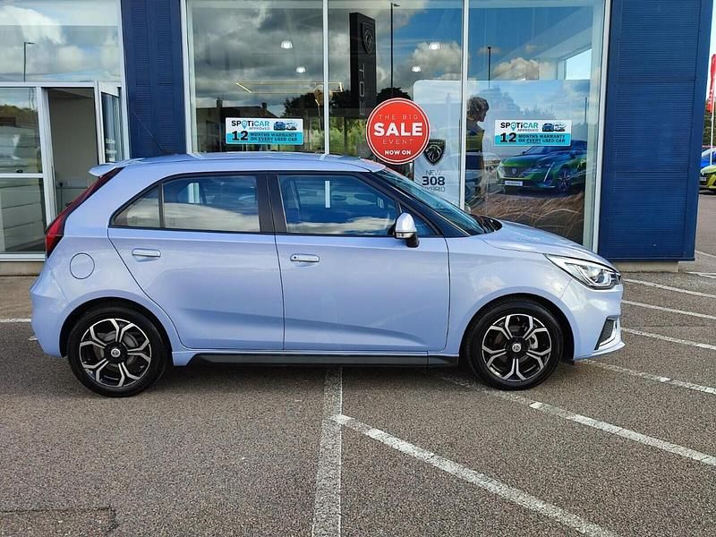 Used MG MG3 Exclusive 105 HP (77 kW) 2023 Silver Hatchback
