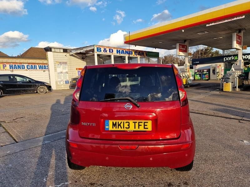 Używany Nissan Note N-TEC 110 KM (80 kW) 2013 Czerwony Hatchback