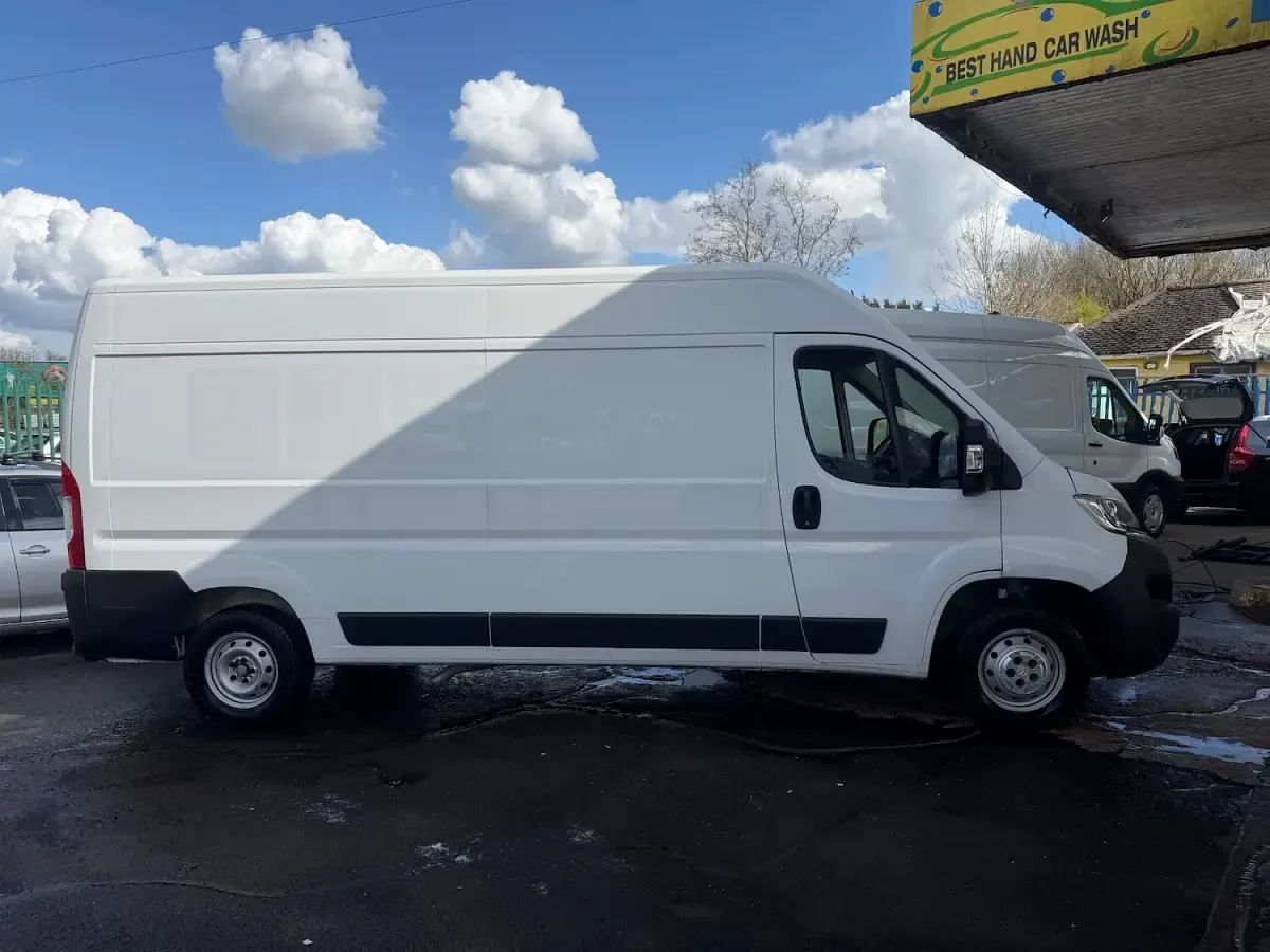 Used Citroën Relay 140 HP (102 kW) 2022 White Van