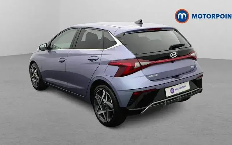 Used Hyundai i20 Premium 101 HP (74 kW) 2025 Blue Hatchback