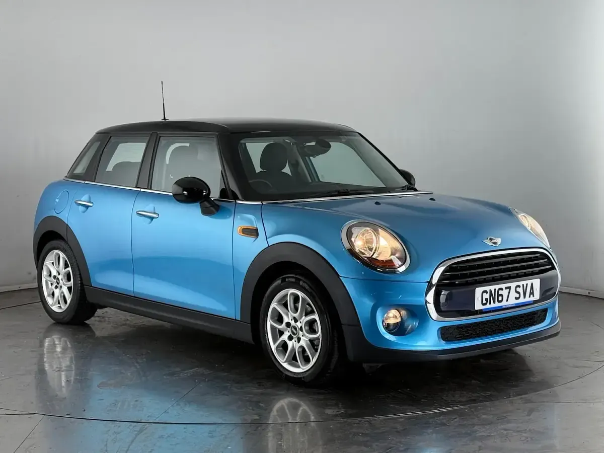 Used Mini Cooper Hatch 136 HP (100 kW) 2017 Hatchback