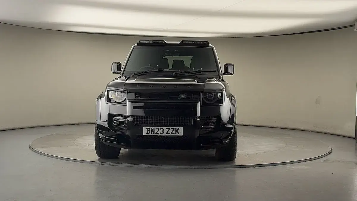 Usado Land Rover Defender S 400 HP (294 kW) 2022 Cinzento SUV
