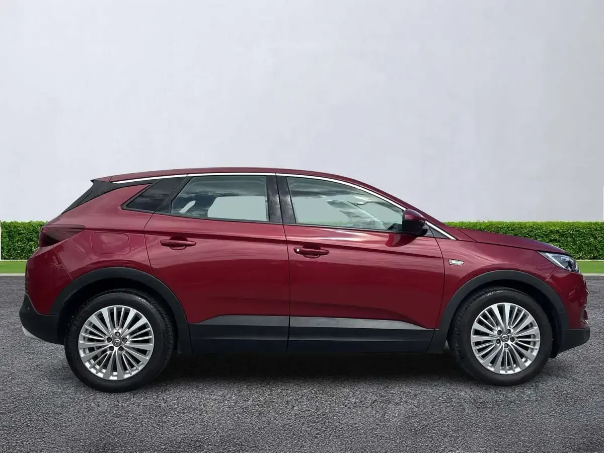 Used Vauxhall Grandland X Business Edition 2019 Red SUV