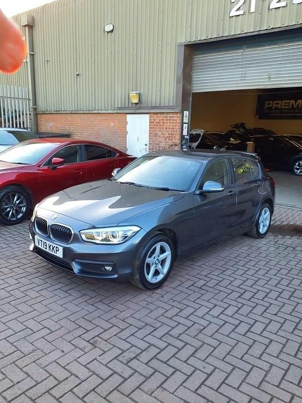 Used BMW 116 Comfort Edition 116 HP (85 kW) 2019 Grey Hatchback