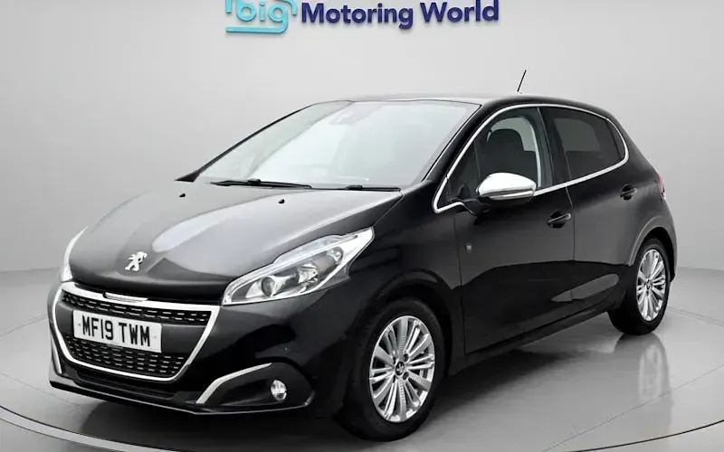 Used Peugeot 208 S 82 HP (60 kW) 2019 Black Hatchback