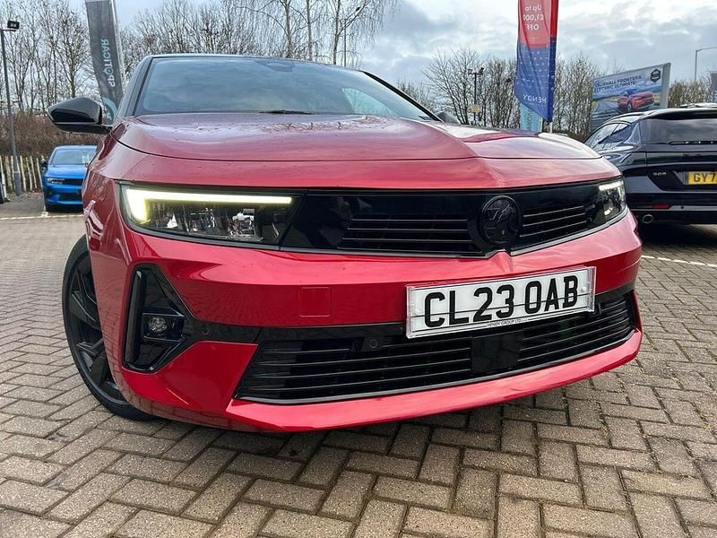 Used Vauxhall Astra S 128 HP (94 kW) 2023 Red Estate