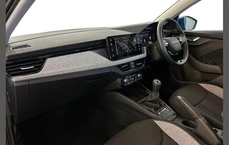 Used Skoda Scala SE 113 HP (83 kW) 2025 Race blue metallic Hatchback