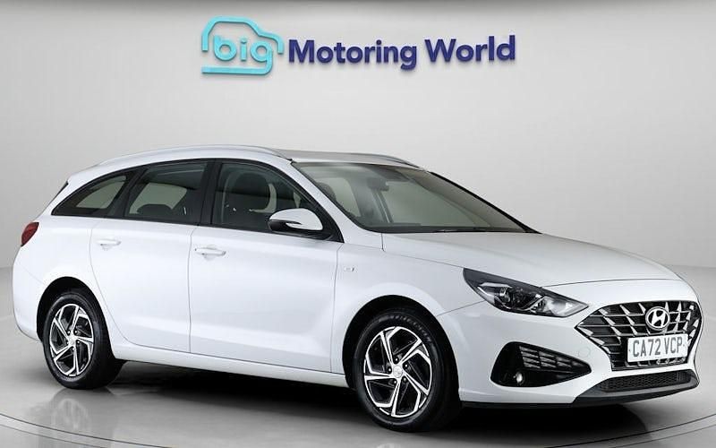 Used Hyundai i30 SE 120 HP (88 kW) 2024 Estate