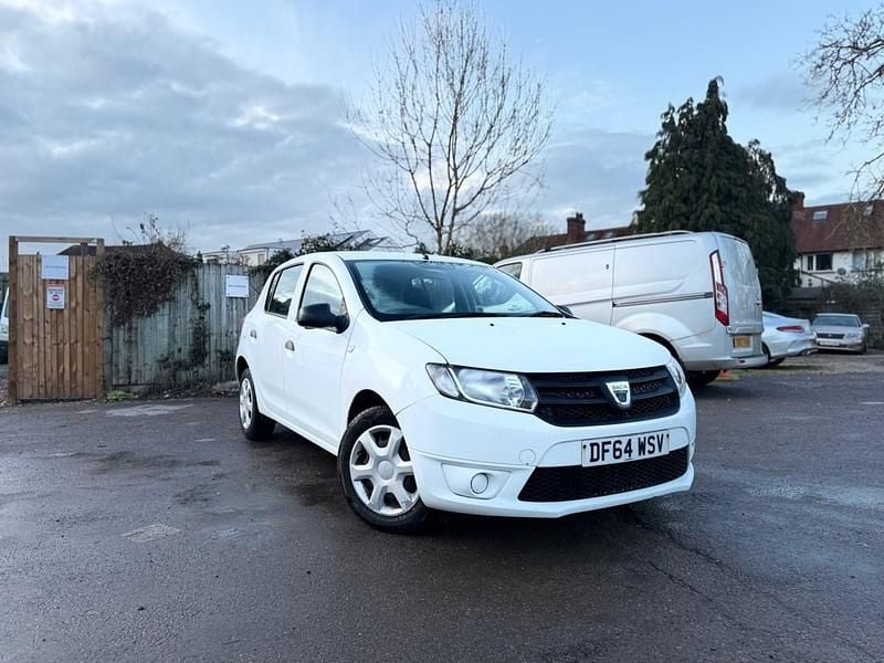 Used Dacia Sandero Ambiance 2015 White Hatchback