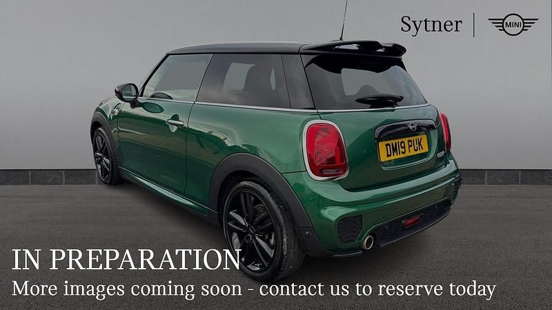 Used Mini Cooper Sport 134 HP (98 kW) 2019 Green Hatchback