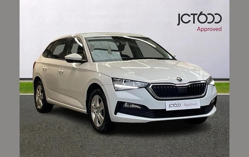 White Used 2020 Skoda Scala SE Hatchback | £10,280 (Fair price) - Image 1/4