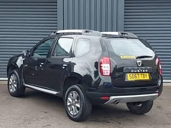 Used Dacia Duster Lauréate 109 HP (80 kW) 2017 Black SUV