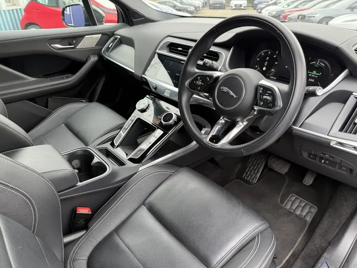 Used Jaguar I-Pace R-Dynamic 294 kW (400 HP) 2024 Black SUV