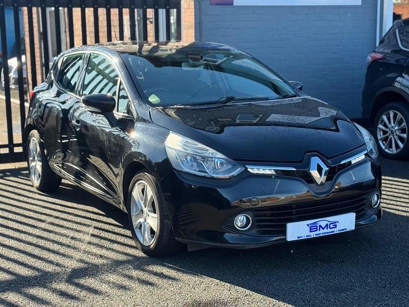 Used Renault Clio IV Dynamique 2015 Black Hatchback