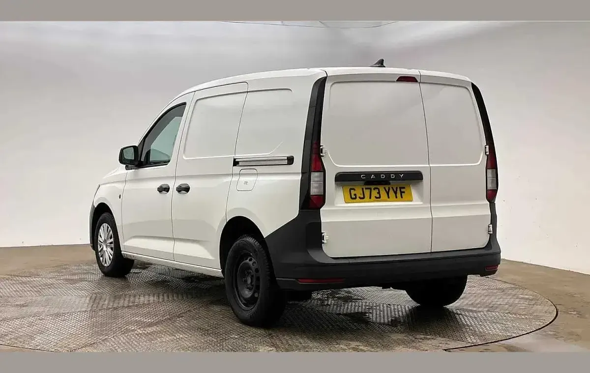 Used VW Caddy 101 HP (74 kW) 2023 White MPV