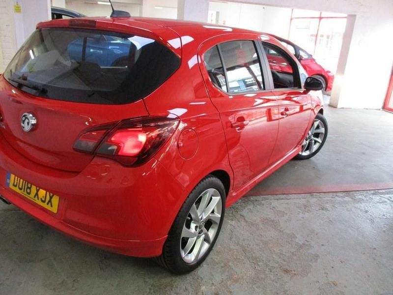 Used Vauxhall Corsa SRi 90 HP (66 kW) 2018 Red Hatchback
