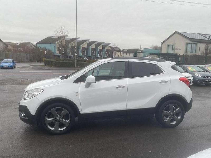 Used Vauxhall Mokka S 115 HP (84 kW) 2014 White SUV