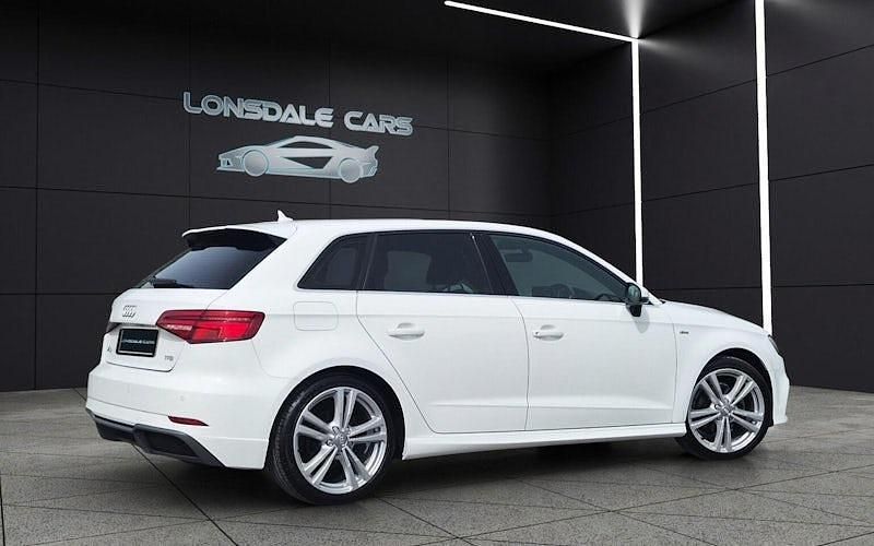 Used Audi A3 Sportback S-Line 150 HP (110 kW) 2016 White Hatchback