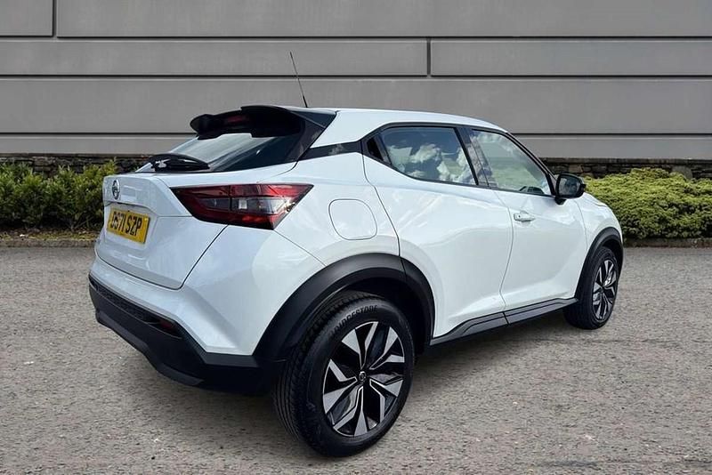 Used Nissan Juke Acenta 112 HP (82 kW) 2022 White SUV