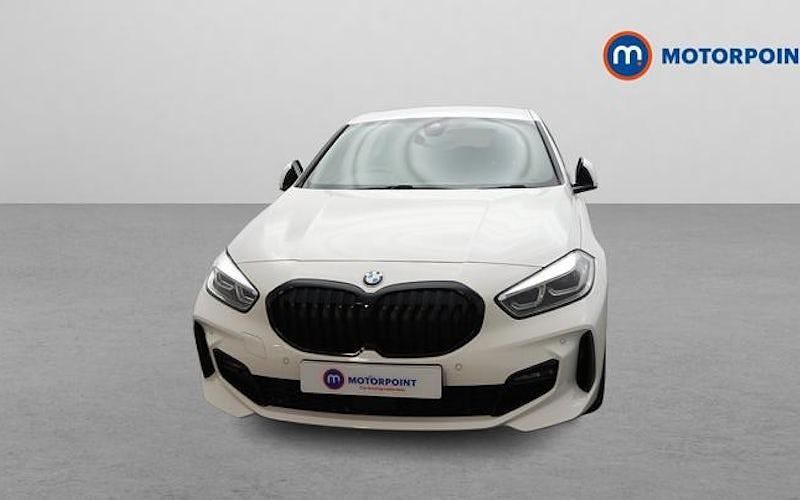 Used BMW 118 M Sport 136 HP (100 kW) 2023 White Hatchback