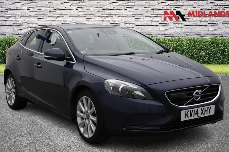 Blue Used 2014 Volvo V40 SE Lux Hatchback | £6,500 (Fair price) - Image 1/1