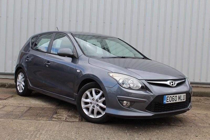 Grey Used 2010 Hyundai i30 Comfort Hatchback | £2,499 (Fair price) - Image 1/4