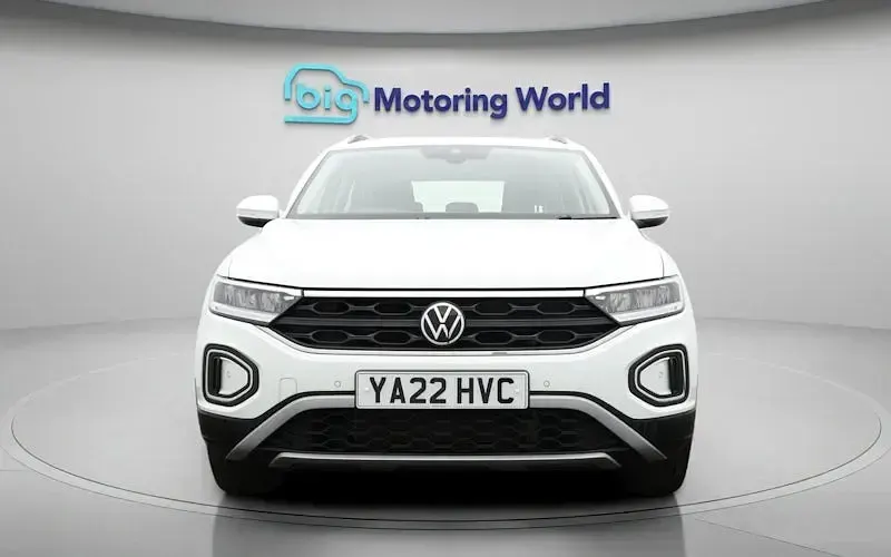 Used VW T-Roc Life 110 HP (80 kW) 2024 SUV