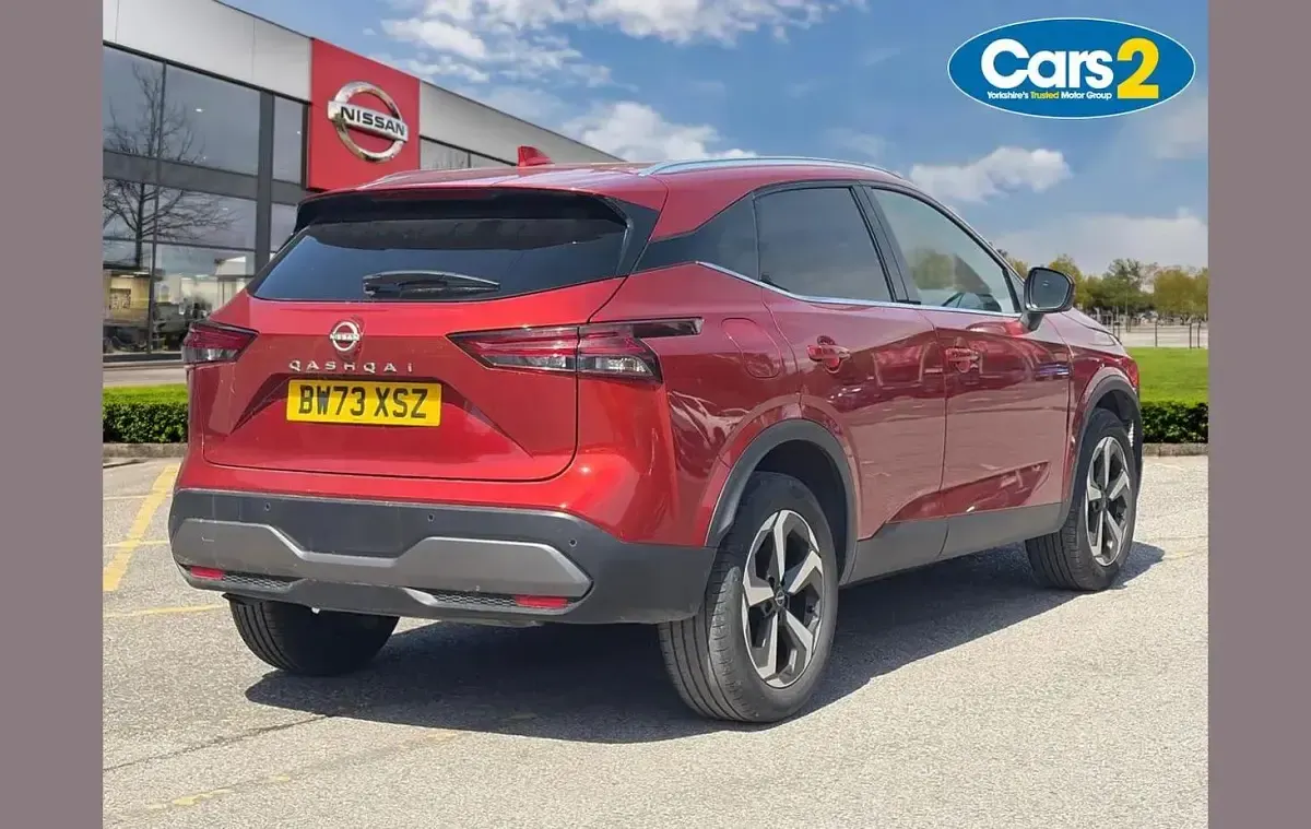 Used Nissan Qashqai N-Connecta 138 HP (101 kW) 2024 Red SUV