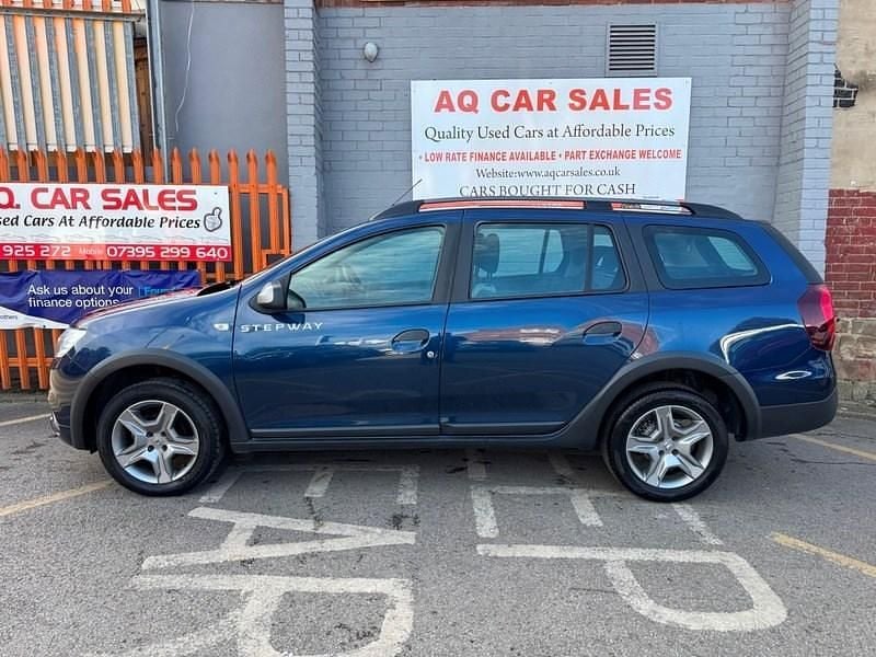 Second-hand Dacia Logan MCV Lauréate 90 CP (66 kW) 2018 Albastru Break