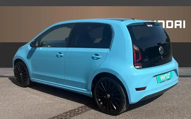 Used VW up! R-line 65 HP (47 kW) 2023 Hatchback