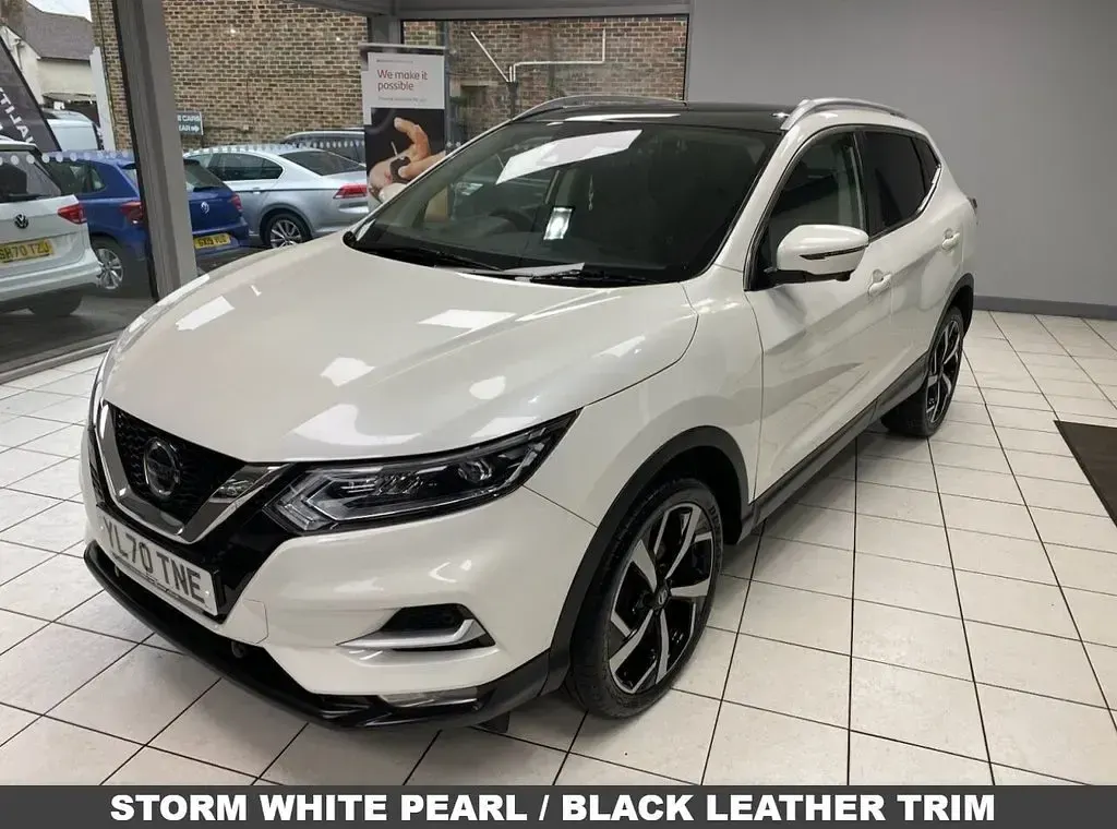 Used Nissan Qashqai N-Motion 140 HP (102 kW) 2021 White SUV