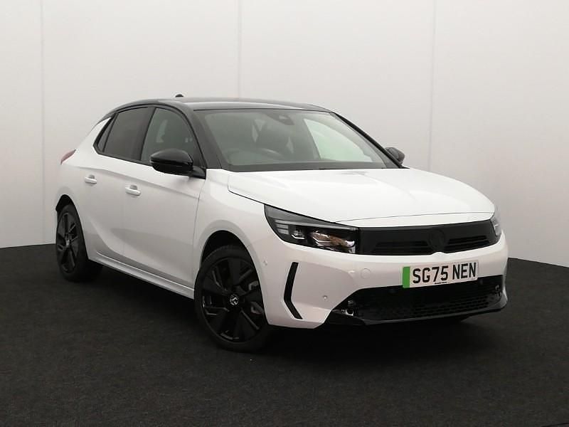 Brilliant paint arctic white New 2025 Vauxhall Corsa-e Ultimate Hatchback | £19,998 (Fair price) - Image 1/4