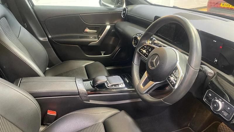 Used Mercedes A180 116 HP (85 kW) 2019 Black Hatchback
