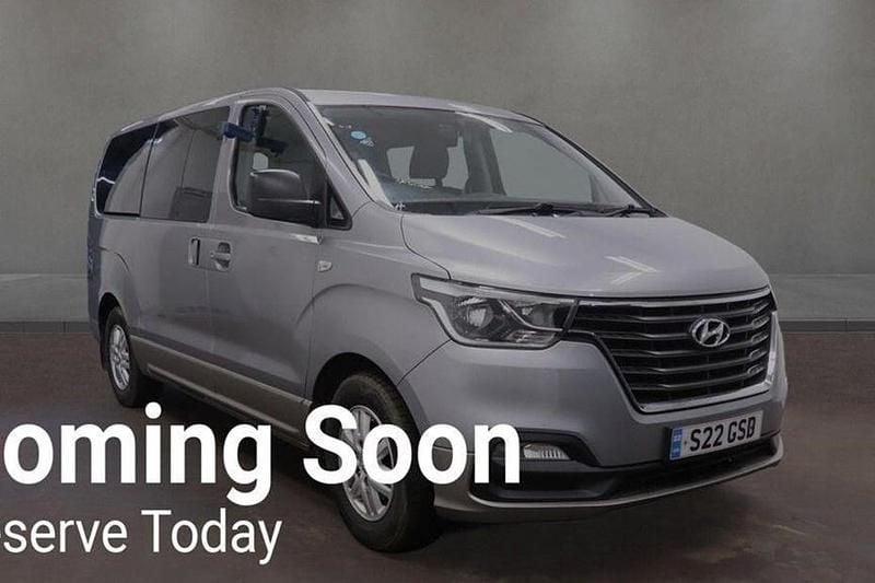 Used Hyundai I800 SE 170 HP (125 kW) 2018 Silver MPV