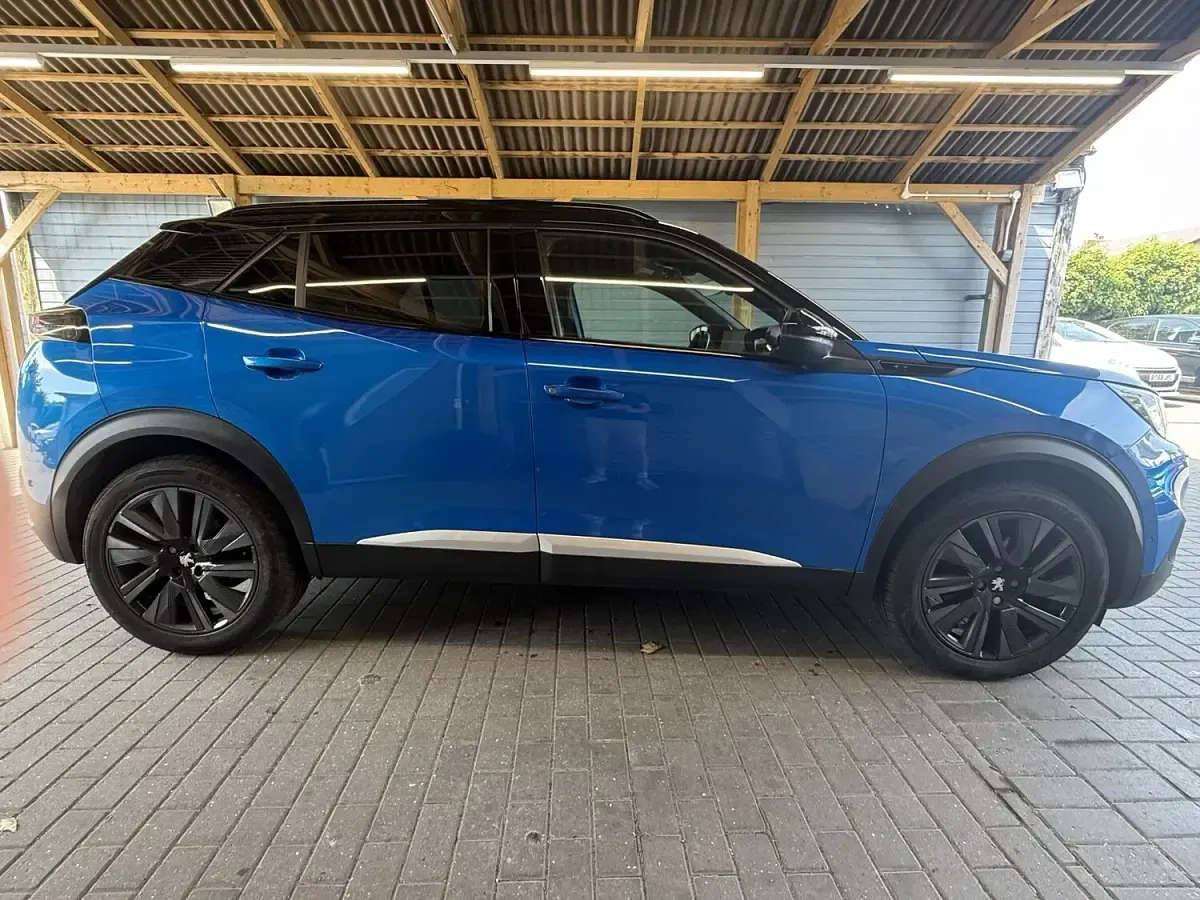 Used Peugeot e-2008 Premium 50 kW (68 HP) 2021 Blue SUV